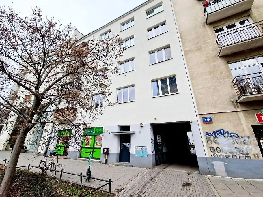 Stylowy Apartament Z Internetem Czerniakowska 178/4 Warsaw 0*,  Poland